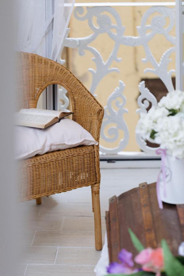 La Casa Di Aneti Apartment Dolceacqua Luaran gambar