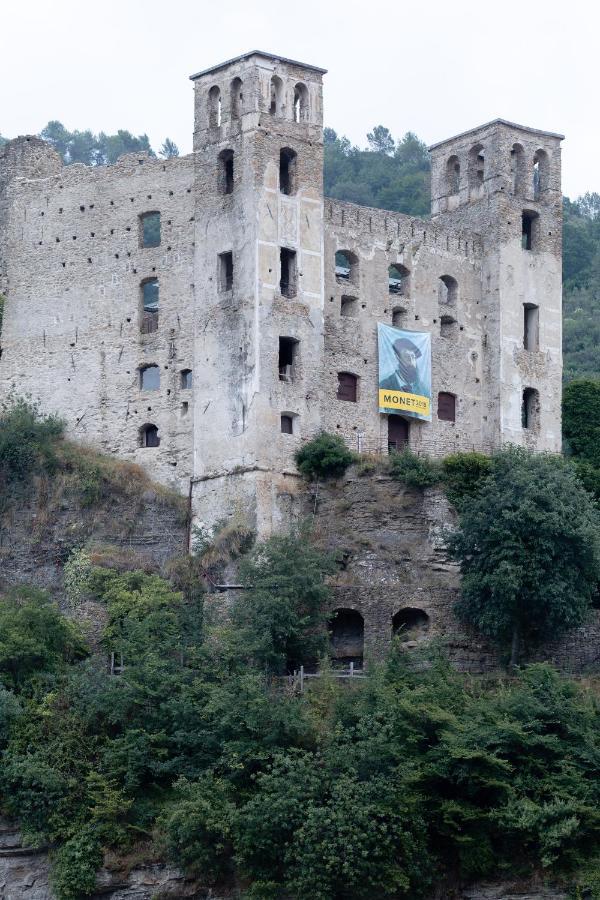 La Casa Di Aneti Apartment Dolceacqua Luaran gambar