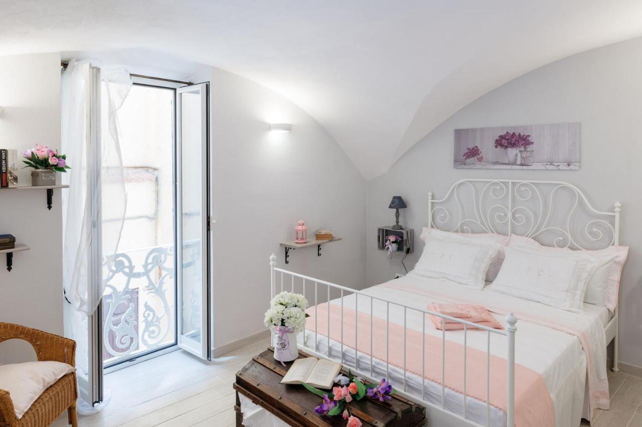 La Casa Di Aneti Apartment Dolceacqua Luaran gambar