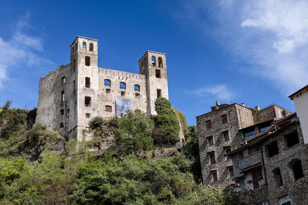 La Casa Di Aneti Apartment Dolceacqua Luaran gambar